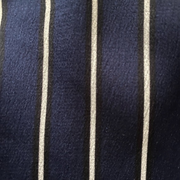 Top - Picture 3 of 5